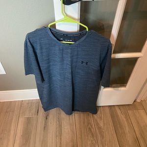 Under Armour, the Vanish T shirt adult, extra large, short sleeve